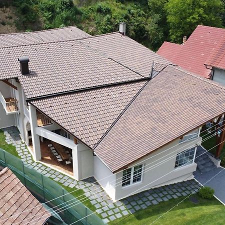 Pensiunea Sugag Exterior photo