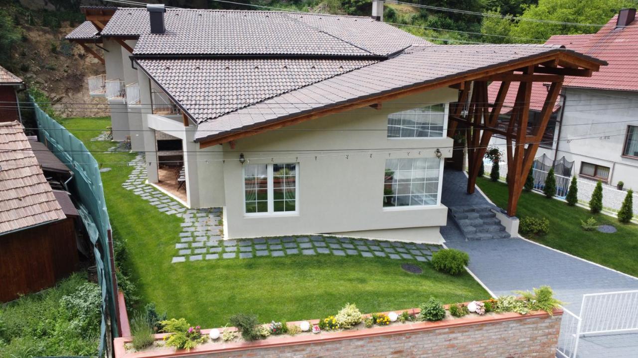 Pensiunea Sugag Exterior photo